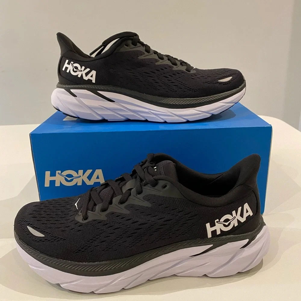 Hoka Women’s Clifton 8 Sneaker in Black/White sz 6.5 New in Box - Picture 4 of 8